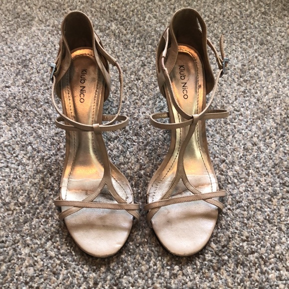 KLUB NICO Nude T strap Heels - Picture 4 of 12